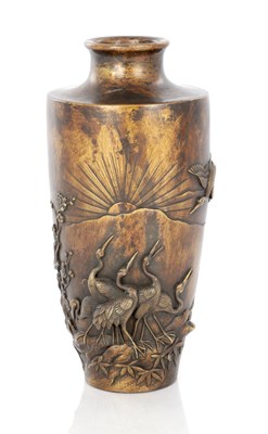 Lot 672 - A FINE LARGE JAPANESE MEIJI PERIOD BRONZE SHOULDERED VASE