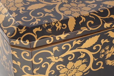 Lot 440 - A JAPANESE MEIJI PERIOD LACQUERWORK LIDDED BOX