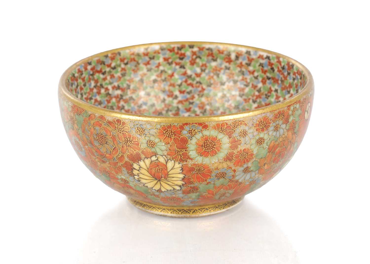 Lot 348 - A FINE JAPANESE MEIJI PERIOD SATSUMA BOWL OF SMALL SIZE