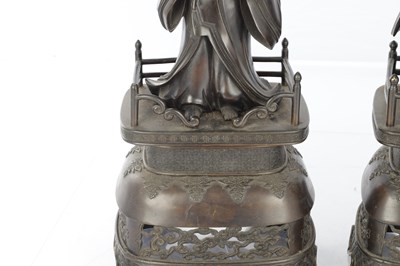 Lot 496 - A LARGE PAIR OF JAPANESE MEIJI PERIOD BRONZE FIGURES