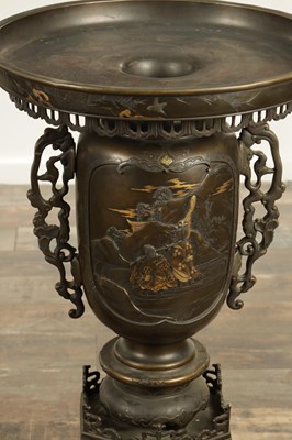 Lot 475 - A LARGE AND IMPRESSIVE PAIR OF JAPANESE MEIJI PERIOD BRONZE SECTIONAL VASES