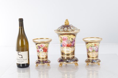 Lot 81 - A GOOD EARLY 19TH CENTURY SPODE THREE PIECE GARNITURE SET OF LARGE SIZE