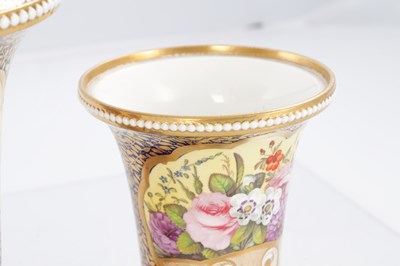 Lot 81 - A GOOD EARLY 19TH CENTURY SPODE THREE PIECE GARNITURE SET OF LARGE SIZE