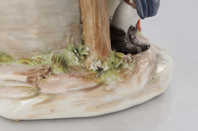 Lot 64 - A 19TH CENTURY MEISSEN PORCELAIN FIGURE GROUP