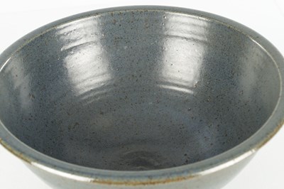 Lot 51 - A LARGE DAVID LLOYD-JONES (1928 - 1994). STONEWARE GLAZED ART POTTERY FOOTED BOWL