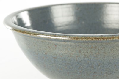 Lot 51 - A LARGE DAVID LLOYD-JONES (1928 - 1994). STONEWARE GLAZED ART POTTERY FOOTED BOWL