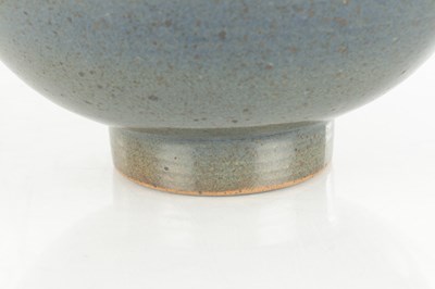 Lot 51 - A LARGE DAVID LLOYD-JONES (1928 - 1994). STONEWARE GLAZED ART POTTERY FOOTED BOWL