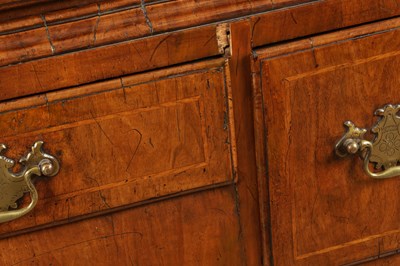 Lot 1307 - A QUEEN ANNE FIGURED WALNUT CHEST OF STAND