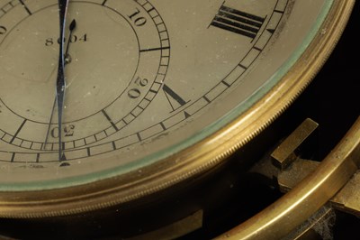 Lot 1060 - S. SMITH & SON. TRAFALGAR SQUARE, LONDON. AN EARLY 20TH CENTURY EIGHT DAY MARINE CHRONOMETER