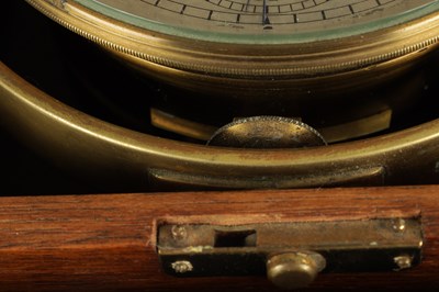 Lot 1060 - S. SMITH & SON. TRAFALGAR SQUARE, LONDON. AN EARLY 20TH CENTURY EIGHT DAY MARINE CHRONOMETER