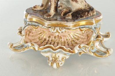 Lot 84 - A 19TH CENTURY FRENCH PORCELAIN INKWELL