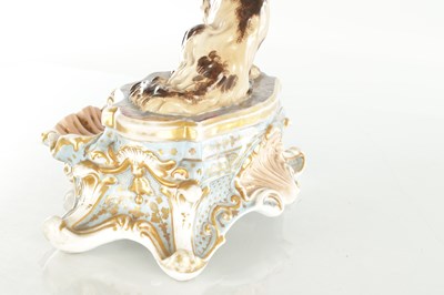 Lot 84 - A 19TH CENTURY FRENCH PORCELAIN INKWELL