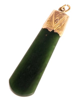 Lot 152 - A stylish early 20th Century JADE PENDANT with...