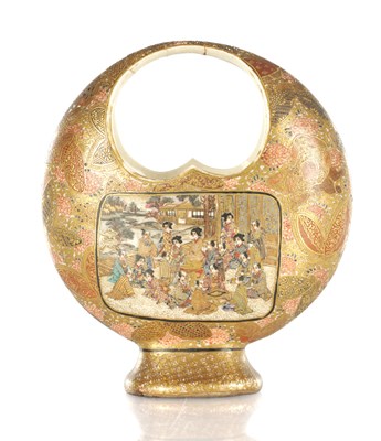 Lot 1700 - A JAPANESE MEIJI PERIOD SATSUMA MOON BASKET