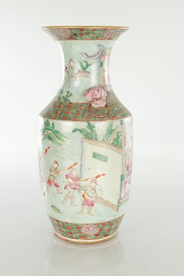 Lot 499 - A 19TH CENTURY CHINESE CANTON ROSE MEDALLION PORCELAIN VASE