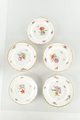 Lot 39 - FIVE 19TH CENTURY PORCELAIN COPENHAGEN CABINET PLATES
