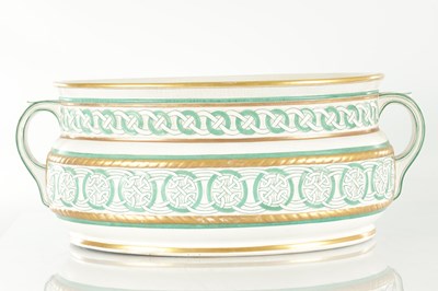 Lot 65 - A VICTORIAN MINTON STYLE ENGLISH CERAMIC FOOTBATH