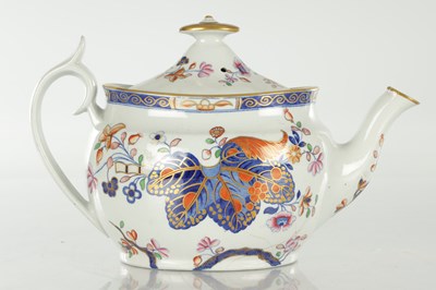 Lot 30 - A 19TH CENTURY SPODE BONE CHINA TEAPOT