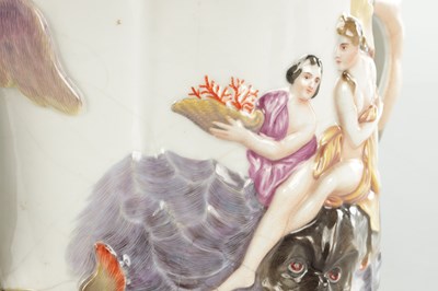Lot 36 - A 19TH CENTURY CAPODIMONTE PORCELAIN JARDINIERE