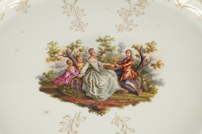 Lot 74 - AN EARLY 20TH CENTURY MEISSEN PORCELAIN TETE A TETE SET