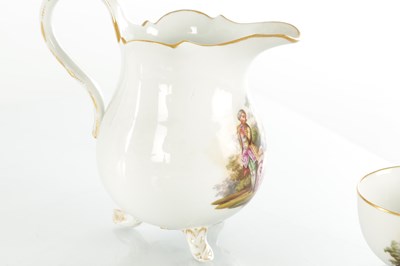 Lot 74 - AN EARLY 20TH CENTURY MEISSEN PORCELAIN TETE A TETE SET