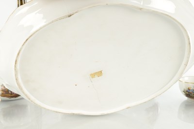Lot 74 - AN EARLY 20TH CENTURY MEISSEN PORCELAIN TETE A TETE SET