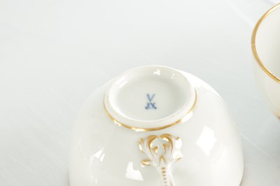 Lot 74 - AN EARLY 20TH CENTURY MEISSEN PORCELAIN TETE A TETE SET