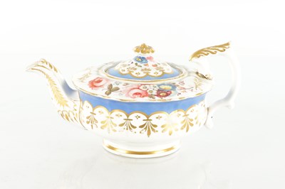 Lot 47 - A 19TH CENTURY ENGLISH RIDGWAY TYPE PORCELAIN TEAPOT