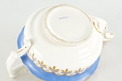 Lot 47 - A 19TH CENTURY ENGLISH RIDGWAY TYPE PORCELAIN TEAPOT