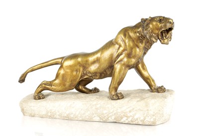 Lot 690 - AN EARLY 20TH CENTURY GILT BRONZE SCULPTURE