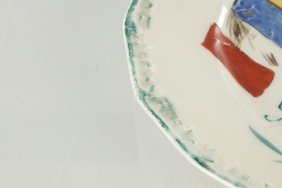 Lot 22 - AN EARLY 20TH CENTURY FRENCH WW1 COMMEMORATIVE PORCELAIN PLATE