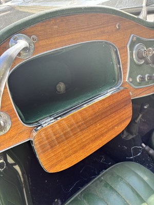 Lot 725 - A 1950 MG TD