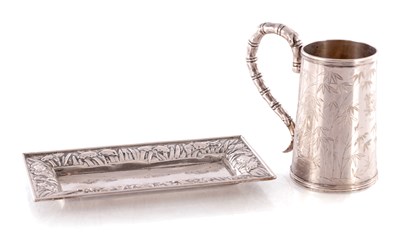 Lot 411 - A CHINESE SILVER CUP AND PIN TRAY