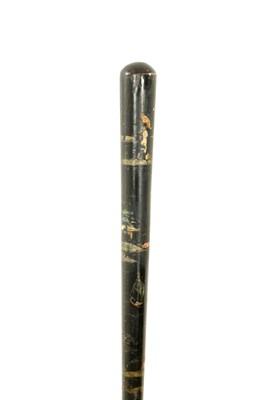 Lot 1070 - A 19TH CENTURY CHINOISERIE LACQUERWORK WALKING CANE