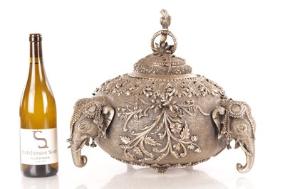 Lot 304 - A LATE 19TH CENTURY INDIAN SILVER METAL LIDDED CENTRE PIECE