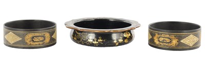 Lot 727 - A PAIR AND A SINGLE REGENCY PAPIER MACHE WINE BOTTLE COASTERS