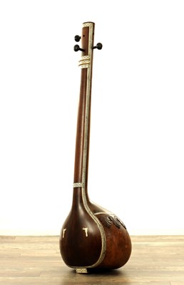 Lot 1170 - AN ANTIQUE BONE INLAID INDIAN HARDWOOD TAMBURA INSTRUMENT