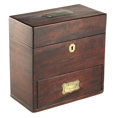 Lot 725 - A GEORGE III MAHOGANY APOTHECARY BOX