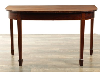 Lot 397 - A LATE GEORGIAN MAHOGANY SIDE TABLE