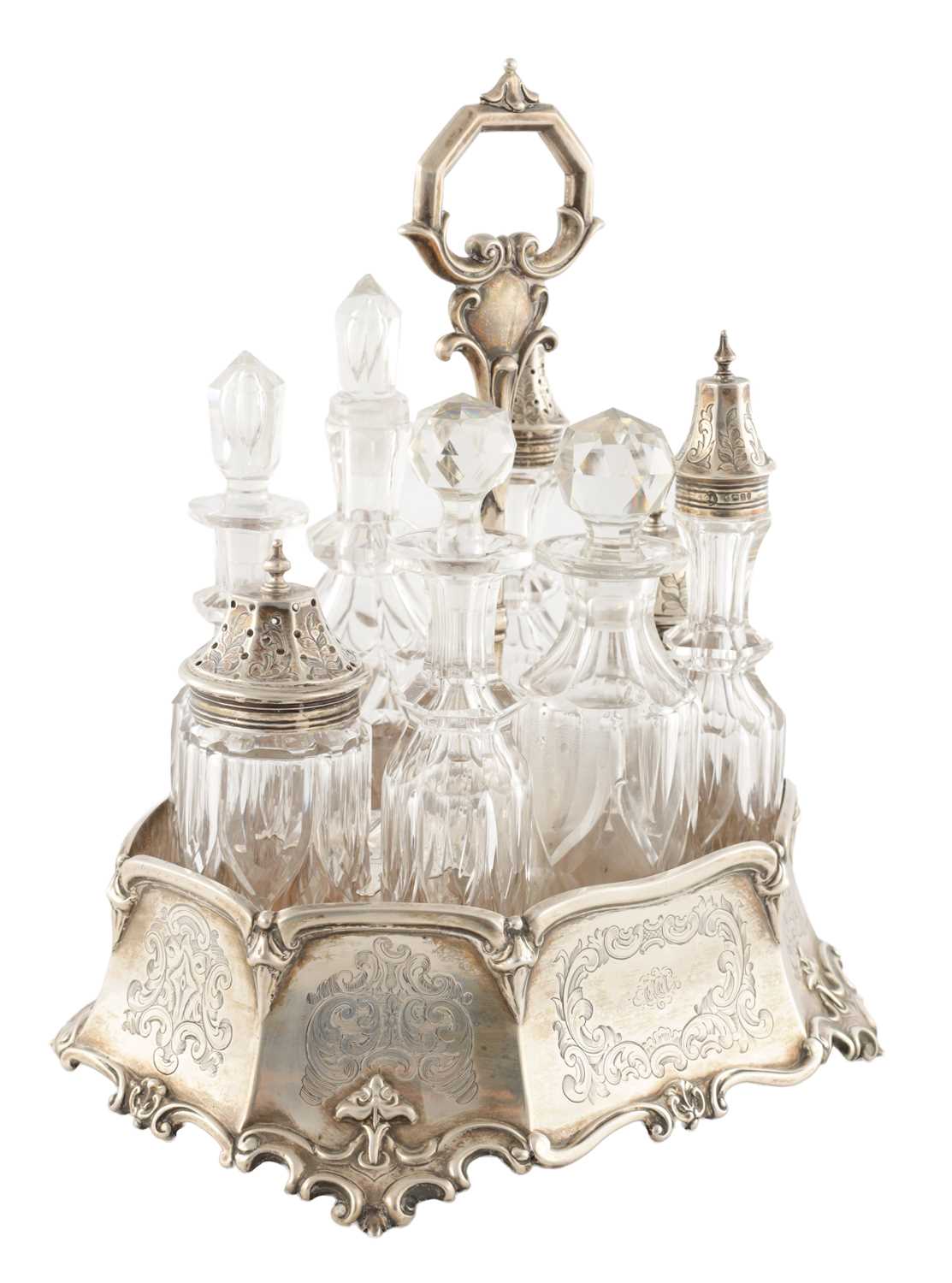 Lot 168 - SILVER CRUET