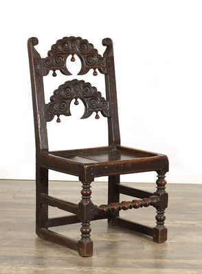Lot 1538 - A 17TH CENTURY OAK SOUTH YORKSHIRE SIDE CHAIR