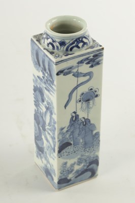 Lot 167 - A LATE 17TH/ EARLY 18TH CENTURY JAPANESE BLUE AND WHITE EXPORT PORCELAIN VASE