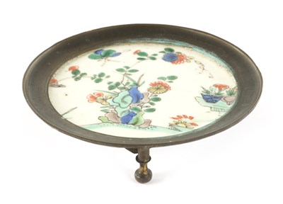 Lot 118 - A JAPANESE PORCELAIN FAMILLE ROSE BOWL ENCASED IN A PEWTER FRAME