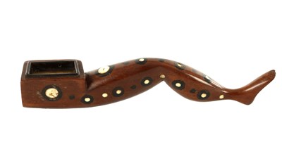 Lot 175 - A KNITTING SHEATH FORMED AS A LEG