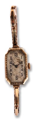 Lot 167 - A 9ct gold ladies Rolex WRISTWATCH having...