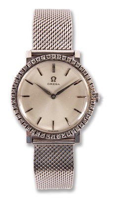 Lot 170 - A gentleman's vintage 18 carat white gold...