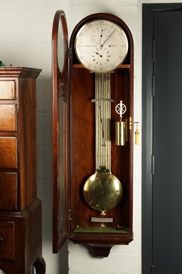 Lot 990 - GUSTAV HORSTMANN, BATH. A FINE MID 19TH CENTURY FIGURED MAHOGANY WALL REGULATOR CLOCK