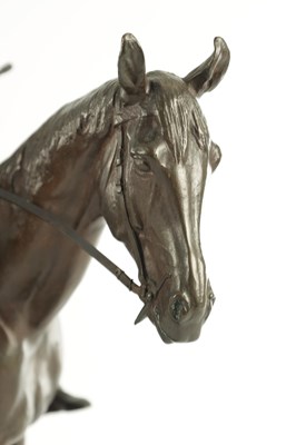Lot 553 - EMMANUEL FREMIET (1824 - 1910) A FINE 19TH CENTURY BRONZE SCULPTURE OF TWO RACE HORSES WITH JOCKEYS