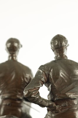 Lot 553 - EMMANUEL FREMIET (1824 - 1910) A FINE 19TH CENTURY BRONZE SCULPTURE OF TWO RACE HORSES WITH JOCKEYS
