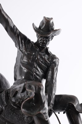 Lot 510 - A GOOD 20TH CENTURY BRONZE SCULPTURE OF A BUCKING BRONCO